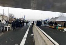 Αποχωρούν οι αγρότες από το μπλόκο της Σιάτιστας