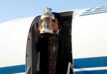 Στα Ιεροσόλυμα η ελληνική αποστολή για το Άγιο Φως – Mε ειδική πτήση η άφιξή του στο Ελευθέριος Βενιζέλος