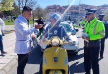 Alco self tests μοίρασε η τροχαία και ο φαρμακευτικός σύλλογος Καστοριάς